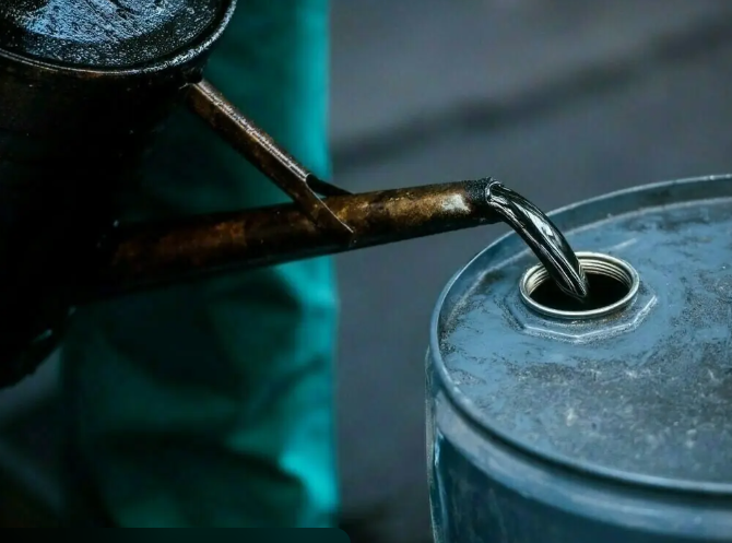 Sindh fuel cess, Pakistan oil prices, infrastructure tax Sindh, inflation in Pakistan, fuel import levy, petroleum news Pakistan