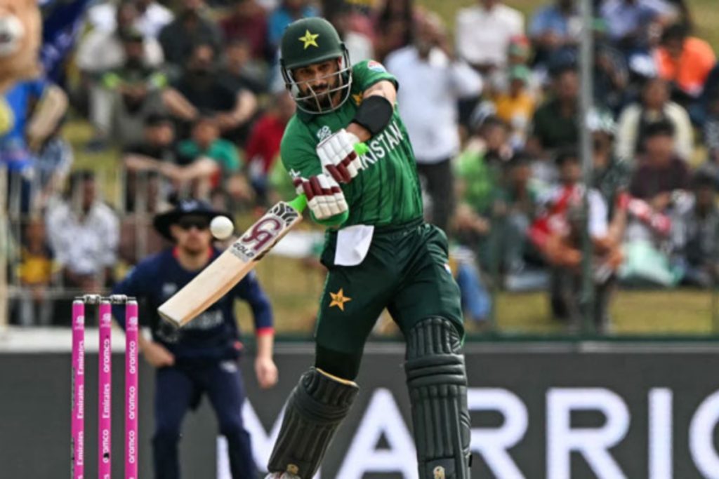 Pakistan defeats