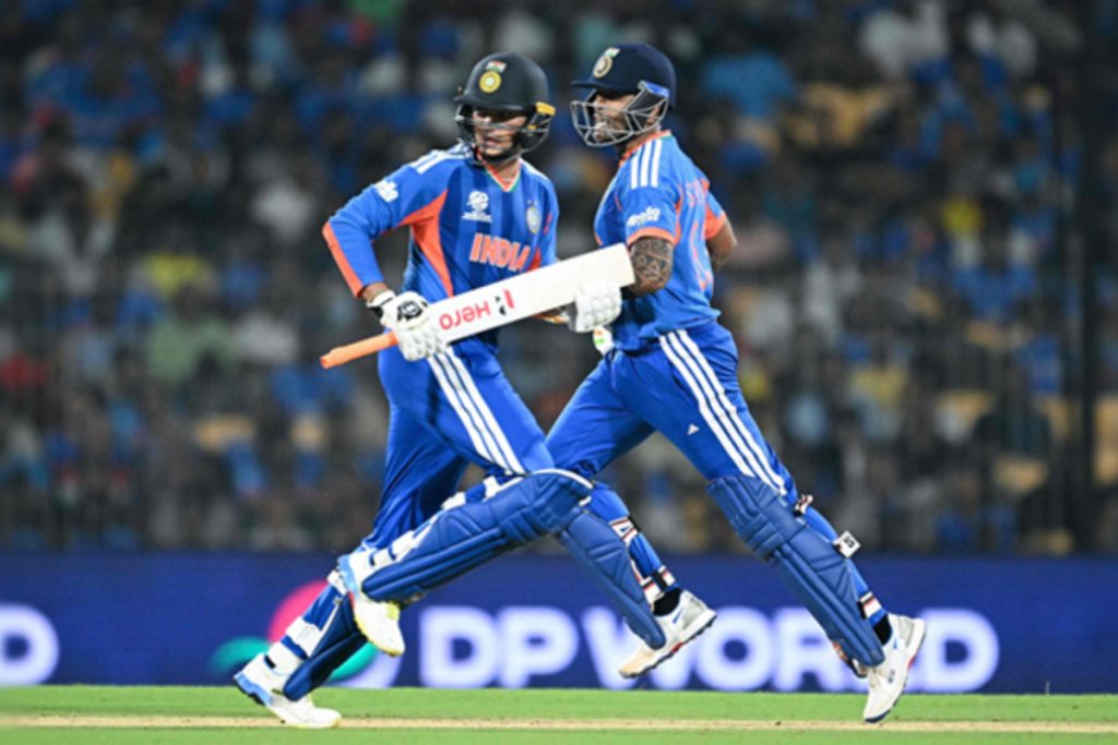 India crush Zimbabwe