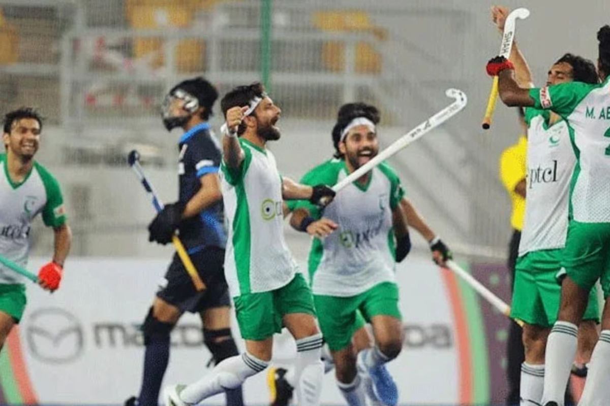 Pakistan qualify for