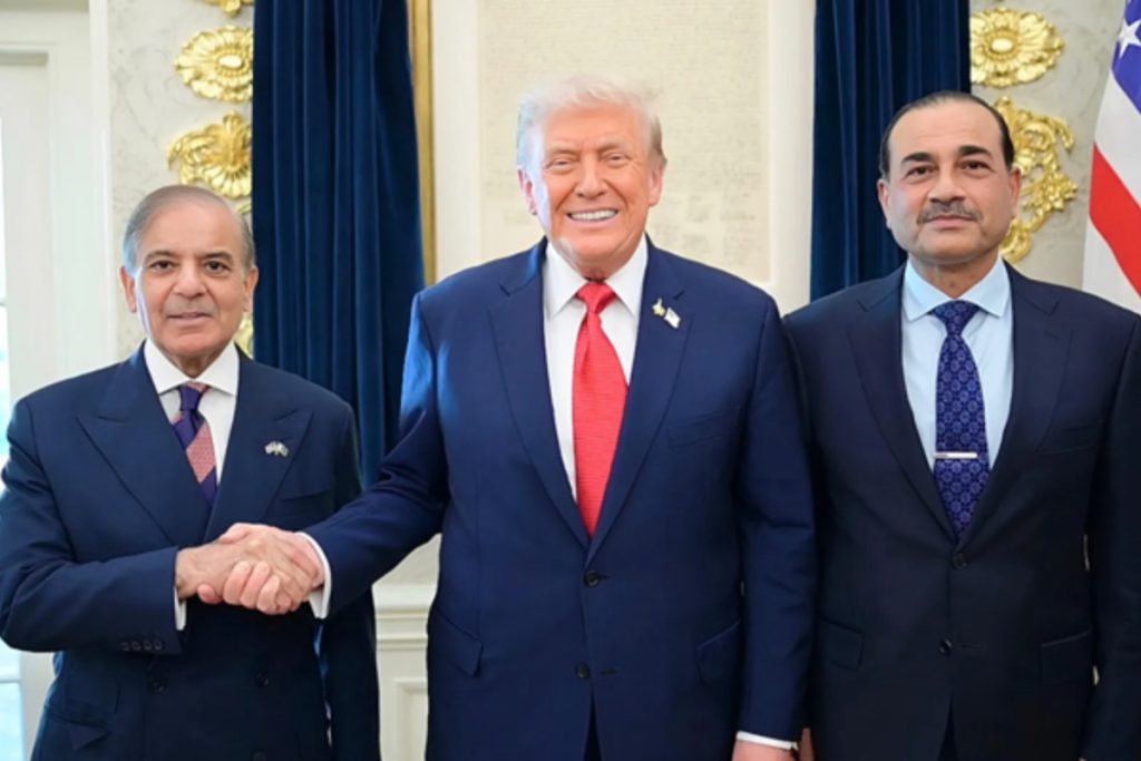 Trump praises