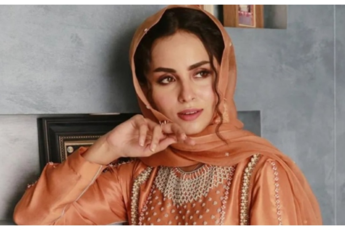 Actress Nimra Khan