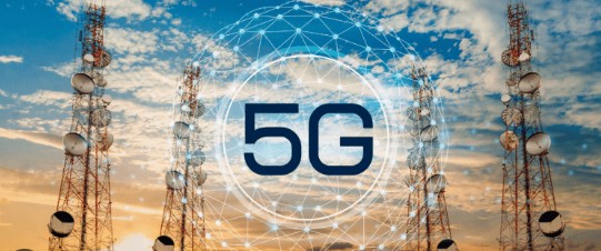 5G network towers with digital connectivity graphic - 5G in Pakistan spectrum auction and rollout 2026