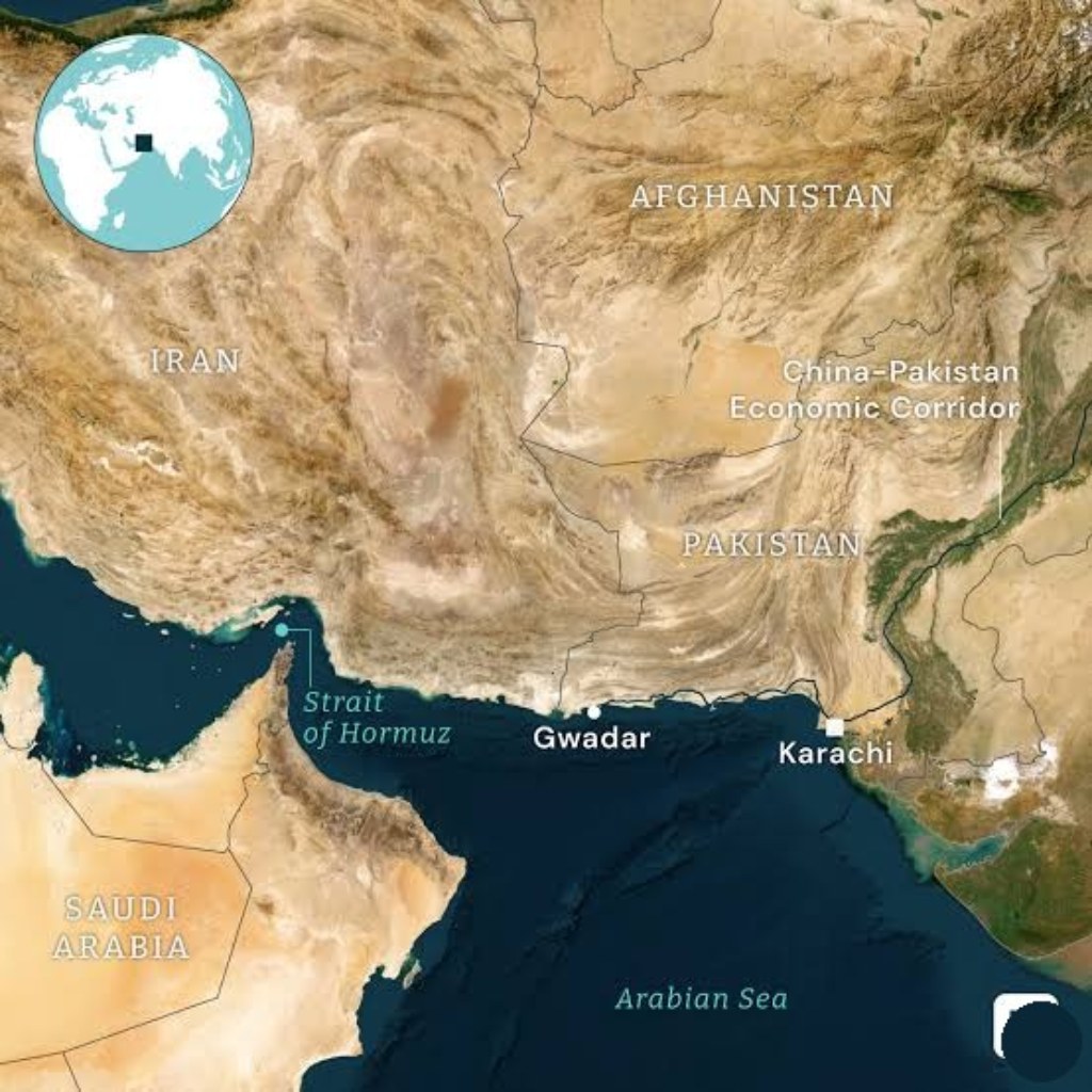 Map showing the Strait of Hormuz between Iran, Pakistan and the Gulf states, with Gwadar and Karachi marked